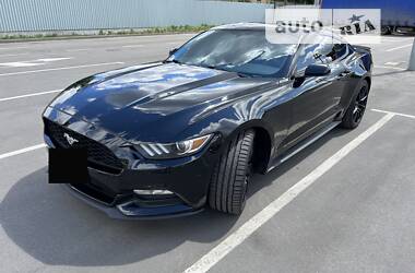 Купе Ford Mustang 2016 в Києві