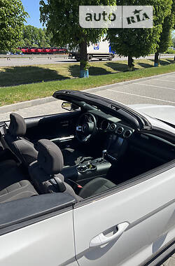 Кабриолет Ford Mustang 2016 в Виннице