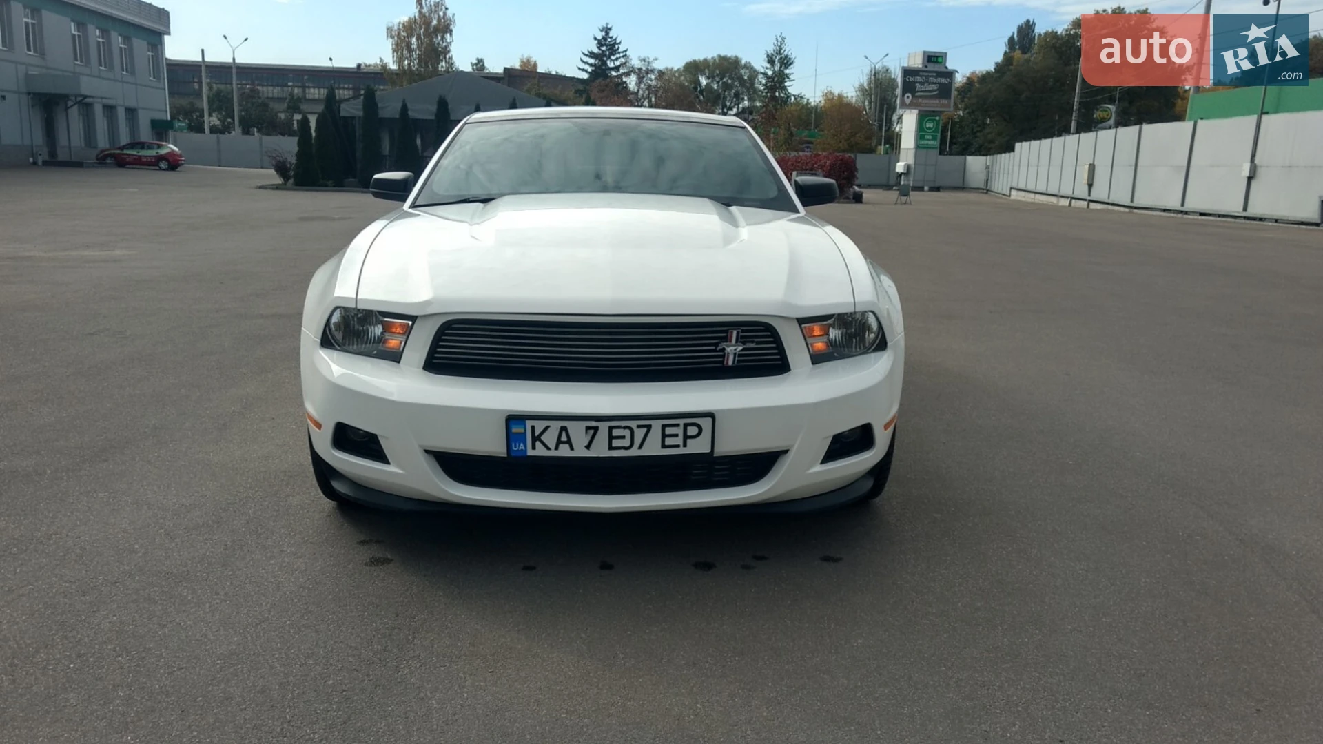 2011 Ford Mustang - мініатюра 2