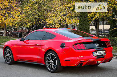 Купе Ford Mustang 2016 в 