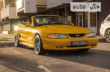 Кабріолет Ford Mustang 1995 в 