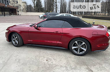 Кабріолет Ford Mustang 2015 в Полтаві