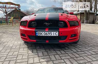 Купе Ford Mustang 2012 в Ровно