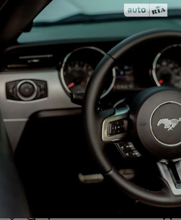 Кабриолет Ford Mustang 2016 в Днепре