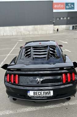 Купе Ford Mustang 2014 в 