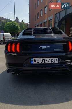 Купе Ford Mustang 2018 в 