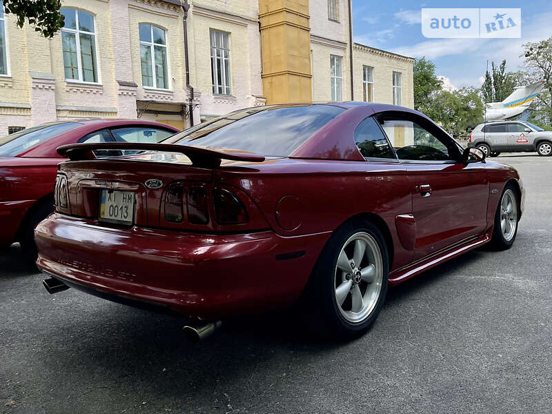 Купе Ford Mustang 1997 в Киеве