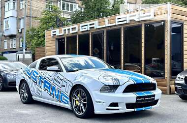 Купе Ford Mustang 2014 в Києві