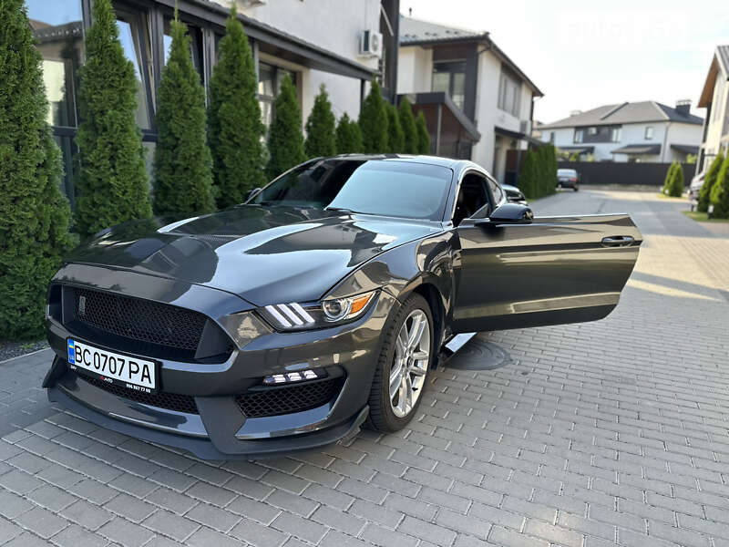 Купе Ford Mustang 2016 в Броварах