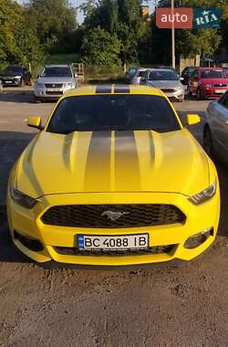 Купе Ford Mustang 2016 в Львове