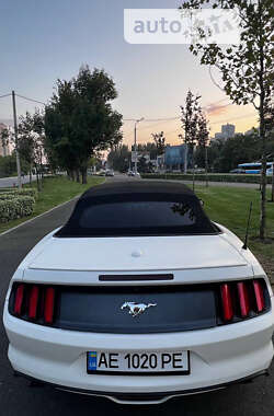 Кабриолет Ford Mustang 2016 в Днепре