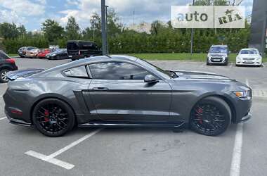 Купе Ford Mustang 2015 в Киеве