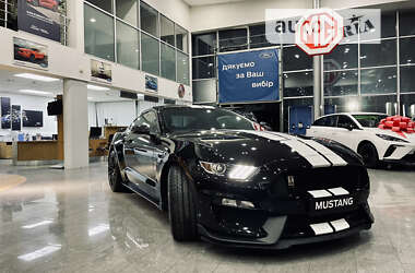 Купе Ford Mustang 2017 в 