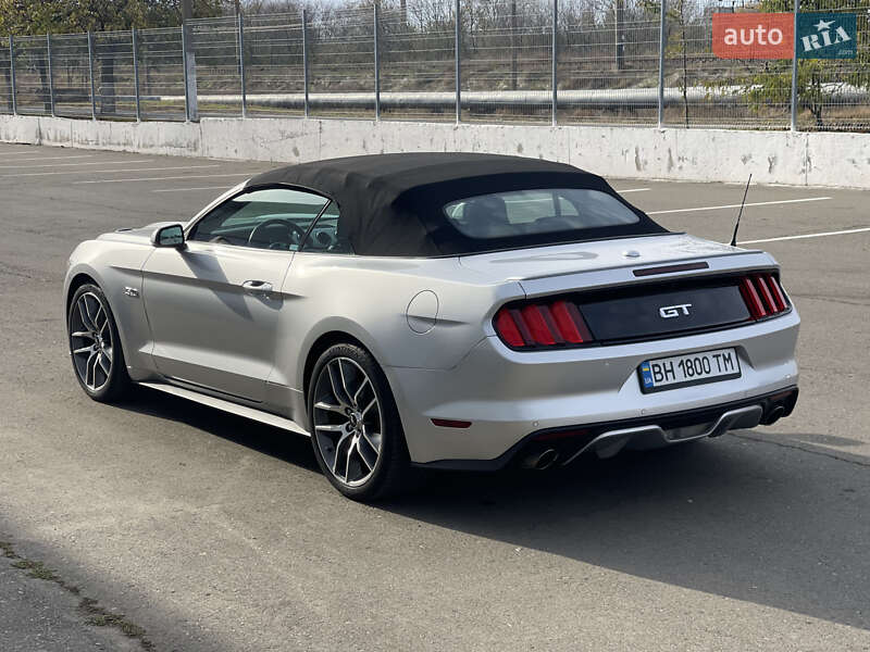 Кабриолет Ford Mustang 2016 в Одессе фото 32 Кабриолет Ford Mustang 2016 в Одессе