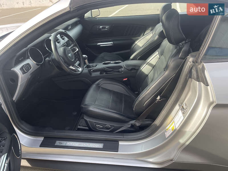 Кабриолет Ford Mustang 2016 в Одессе фото 38 Кабриолет Ford Mustang 2016 в Одессе