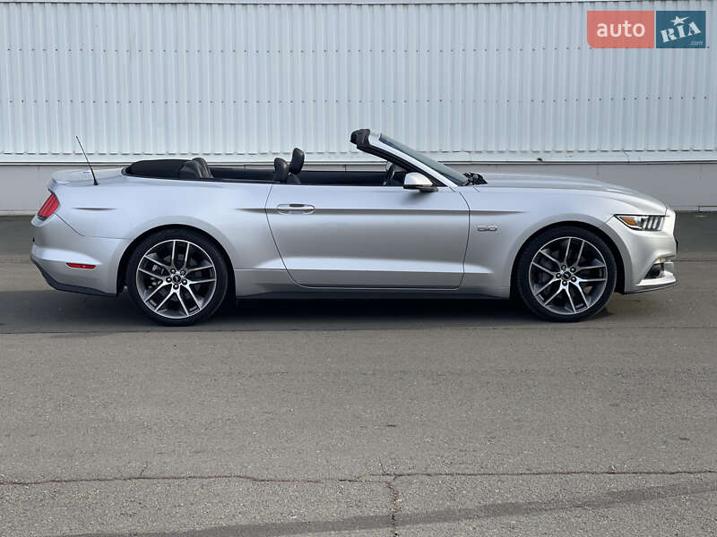 Кабриолет Ford Mustang 2016 в Одессе