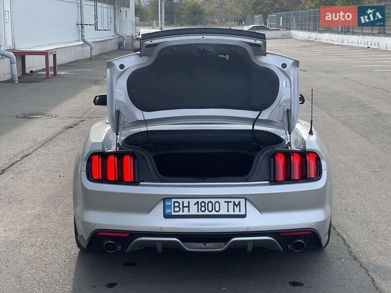 Кабриолет Ford Mustang 2016 в Одессе