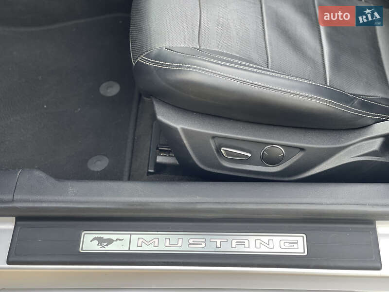 Кабриолет Ford Mustang 2016 в Одессе фото 39 Кабриолет Ford Mustang 2016 в Одессе