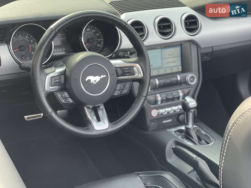Кабриолет Ford Mustang 2016 в Одессе фото 15 Кабриолет Ford Mustang 2016 в Одессе