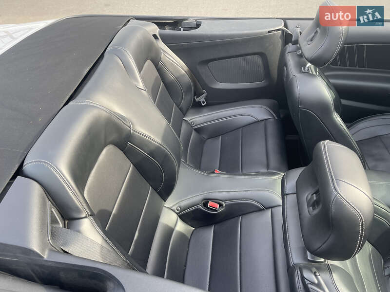 Кабриолет Ford Mustang 2016 в Одессе фото 12 Кабриолет Ford Mustang 2016 в Одессе
