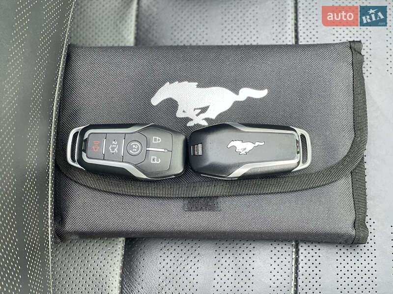 Кабриолет Ford Mustang 2016 в Одессе
