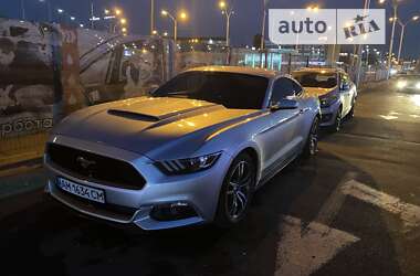 Купе Ford Mustang 2015 в Києві