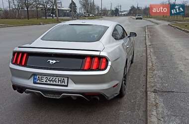Купе Ford Mustang 2015 в Днепре