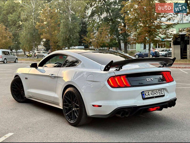 Купе Ford Mustang 2019 в Вінниці