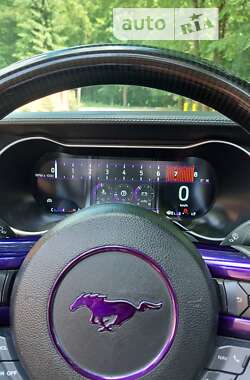 Кабріолет Ford Mustang 2016 в Львові
