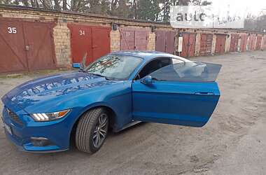 Купе Ford Mustang 2016 в Киеве