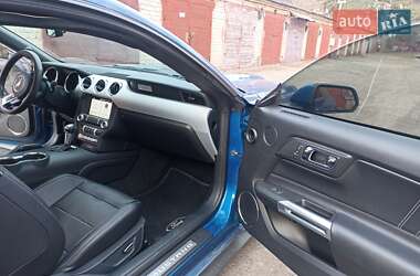 Купе Ford Mustang 2016 в Киеве