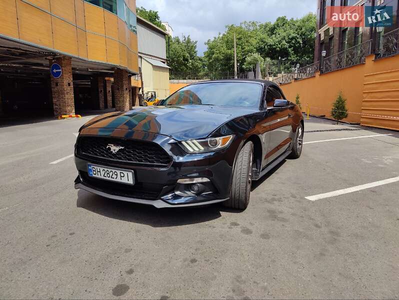 Кабриолет Ford Mustang 2016 в Одессе