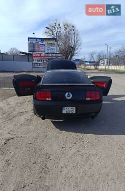 Купе Ford Mustang 2006 в 