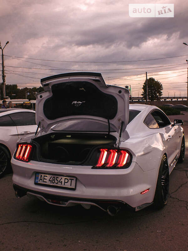 Купе Ford Mustang 2017 в Днепре