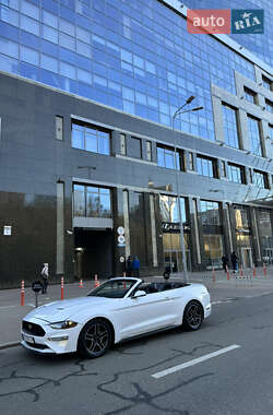 Кабріолет Ford Mustang 2020 в Києві