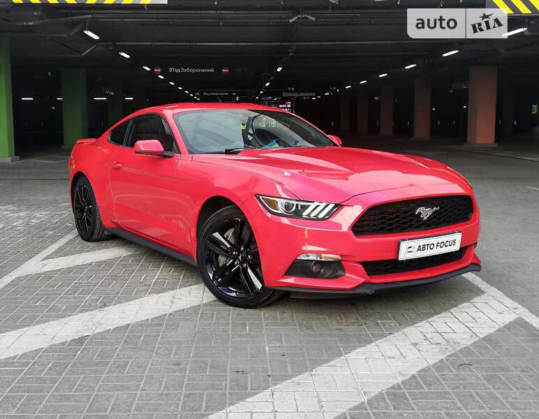 Купе Ford Mustang 2015 в Києві