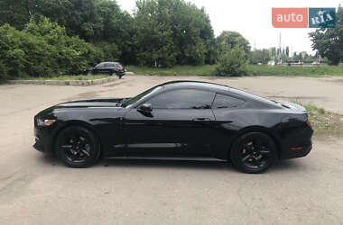 Купе Ford Mustang 2015 в Киеве