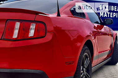 Купе Ford Mustang 2009 в Львове