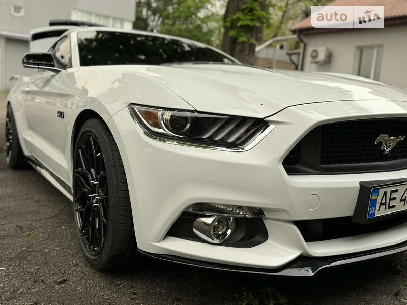 Купе Ford Mustang 2017 в Днепре