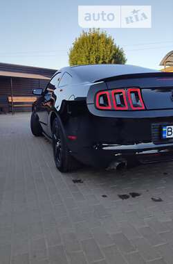 Купе Ford Mustang 2014 в Миргороді