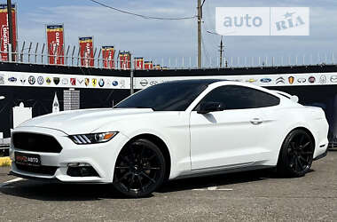 Купе Ford Mustang 2015 в Киеве