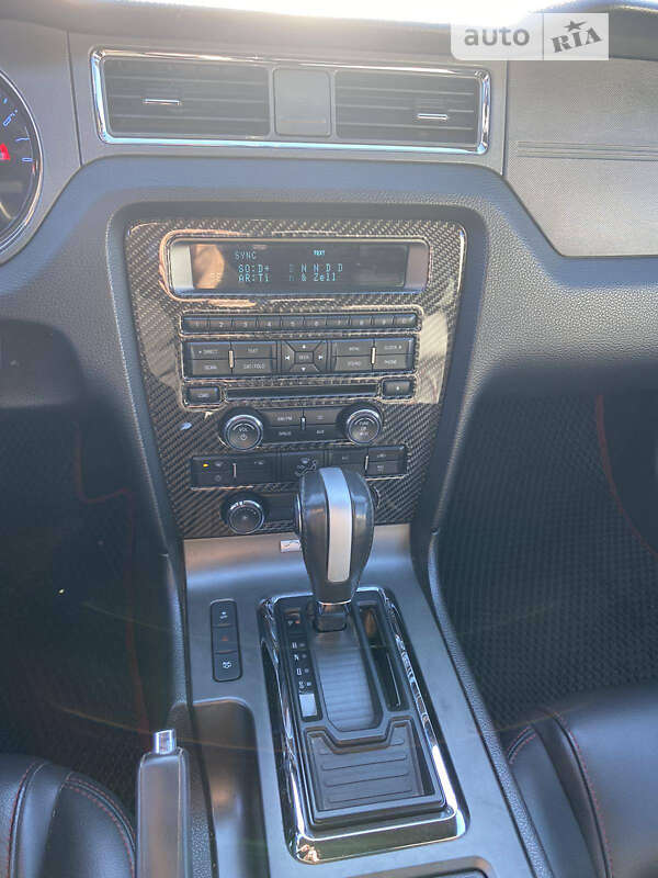 Купе Ford Mustang 2013 в Ужгороде