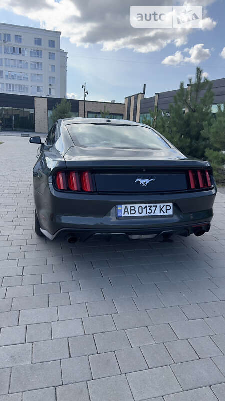 Купе Ford Mustang 2015 в Хмельницком