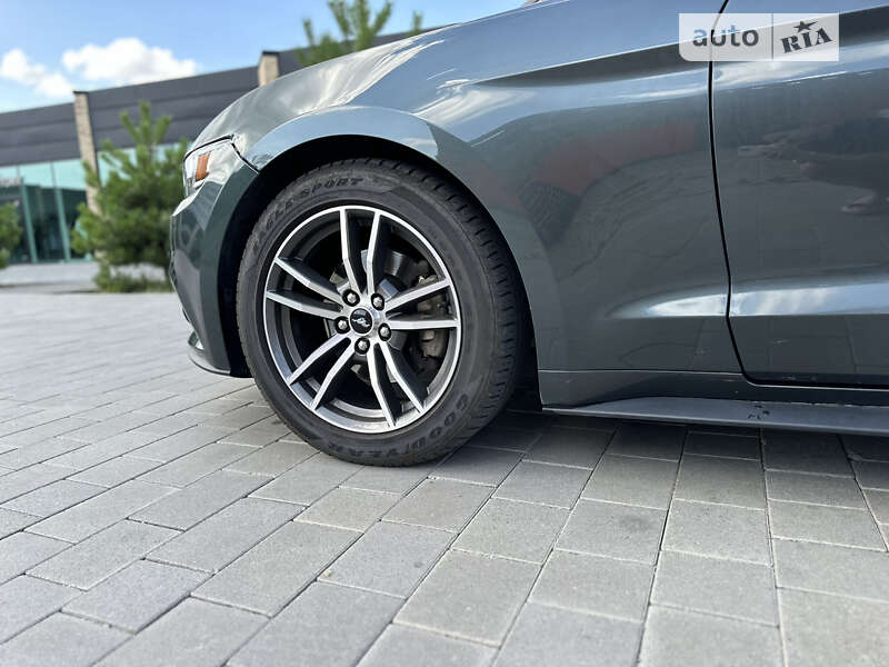 Купе Ford Mustang 2015 в Хмельницком