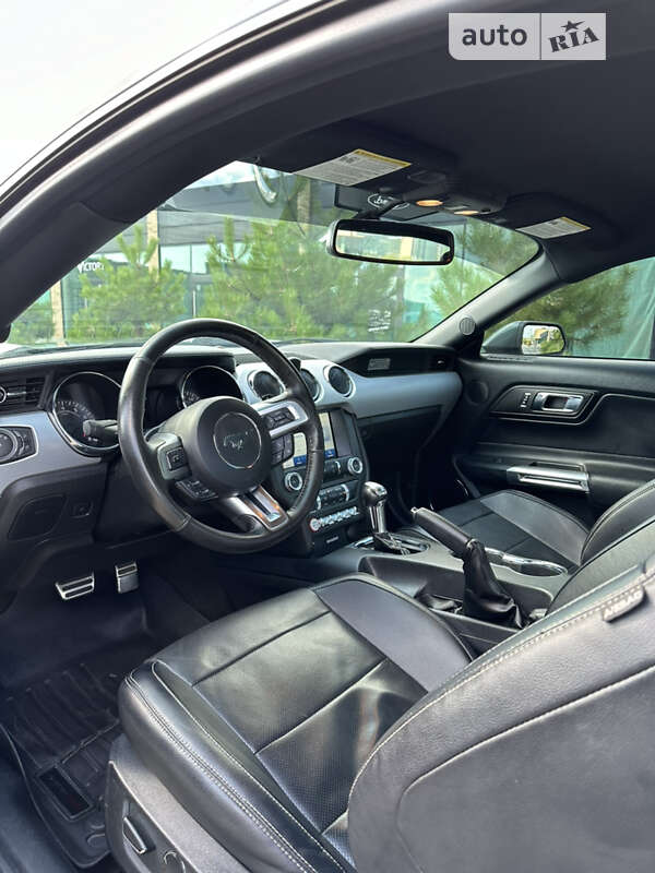 Купе Ford Mustang 2015 в Хмельницком