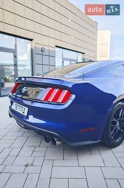 Купе Ford Mustang 2015 в 