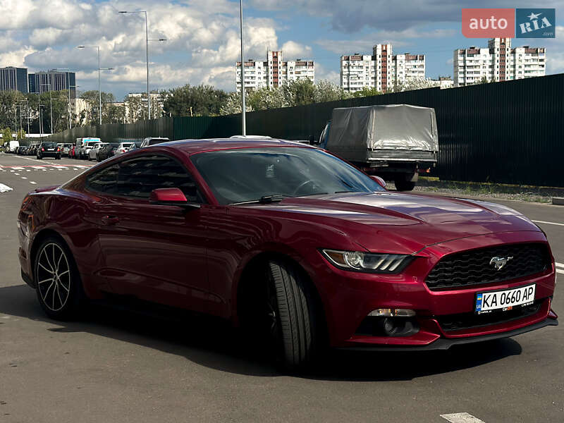 Купе Ford Mustang 2016 в Киеве