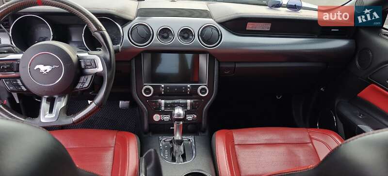 Купе Ford Mustang 2016 в Львове
