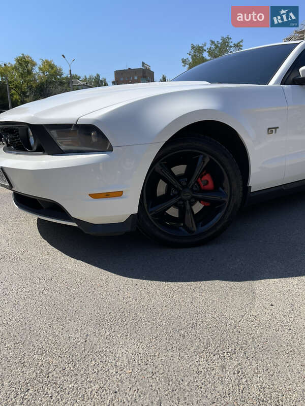 Купе Ford Mustang 2010 в Николаеве фото 5 Купе Ford Mustang 2010 в Николаеве