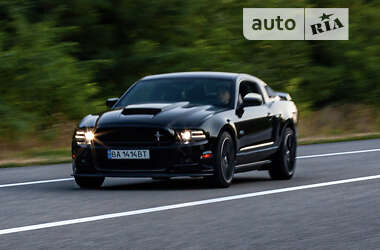 Купе Ford Mustang 2014 в Кропивницькому